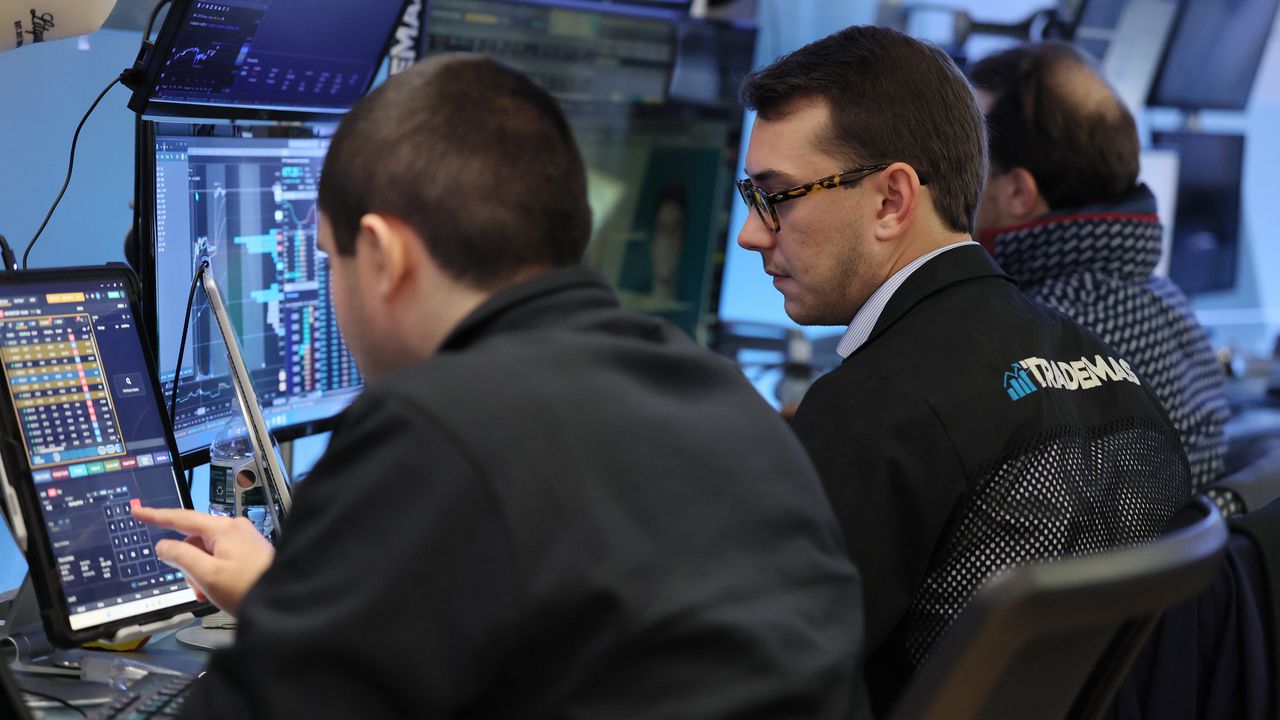 Повечето европейски пазари растат в първите минути на сесиите си