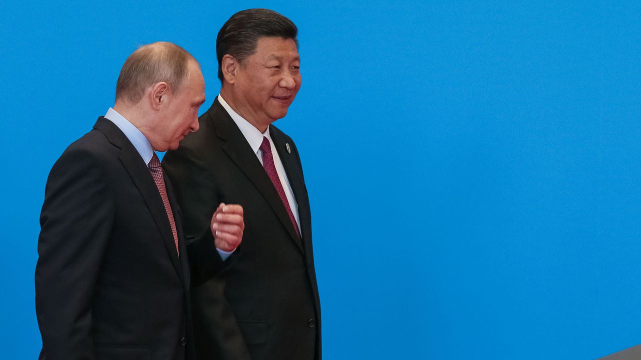Владимир Путин към китайския си колега: Моля, отворете заводи и фабрики у нас