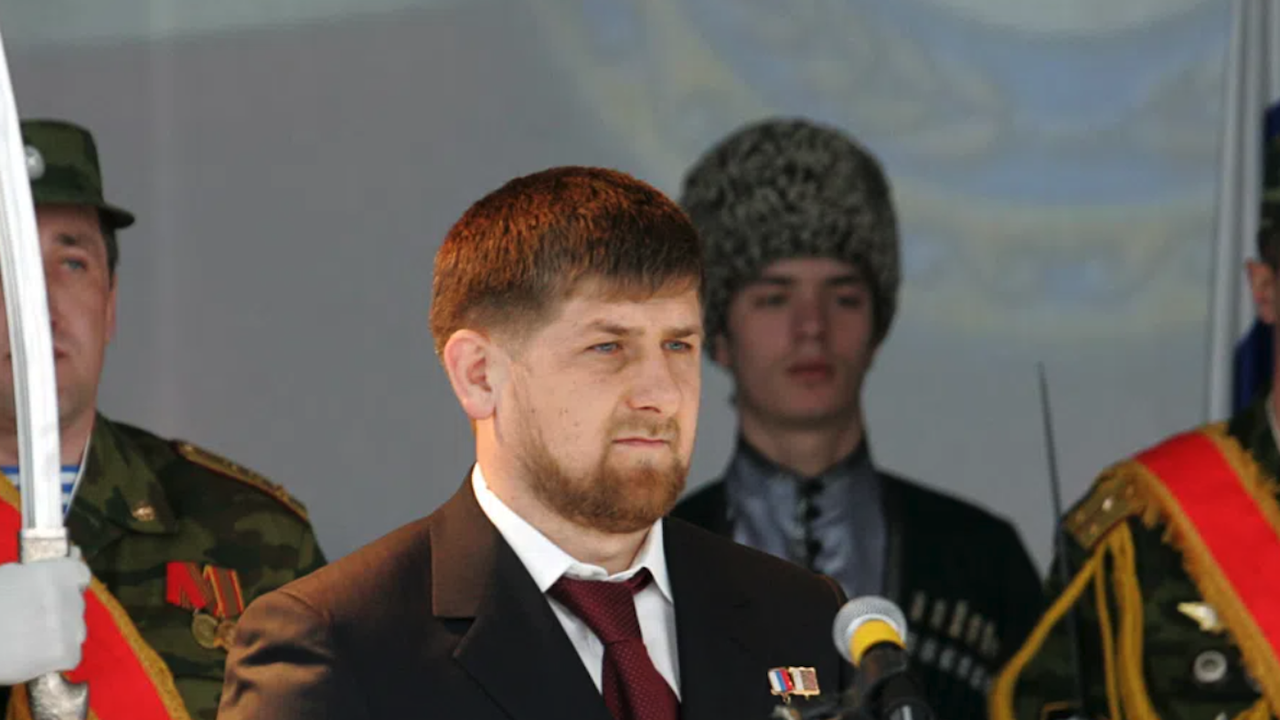 Кадиров заяви, че изпълнява заповедта на Путин за продължаване на работата