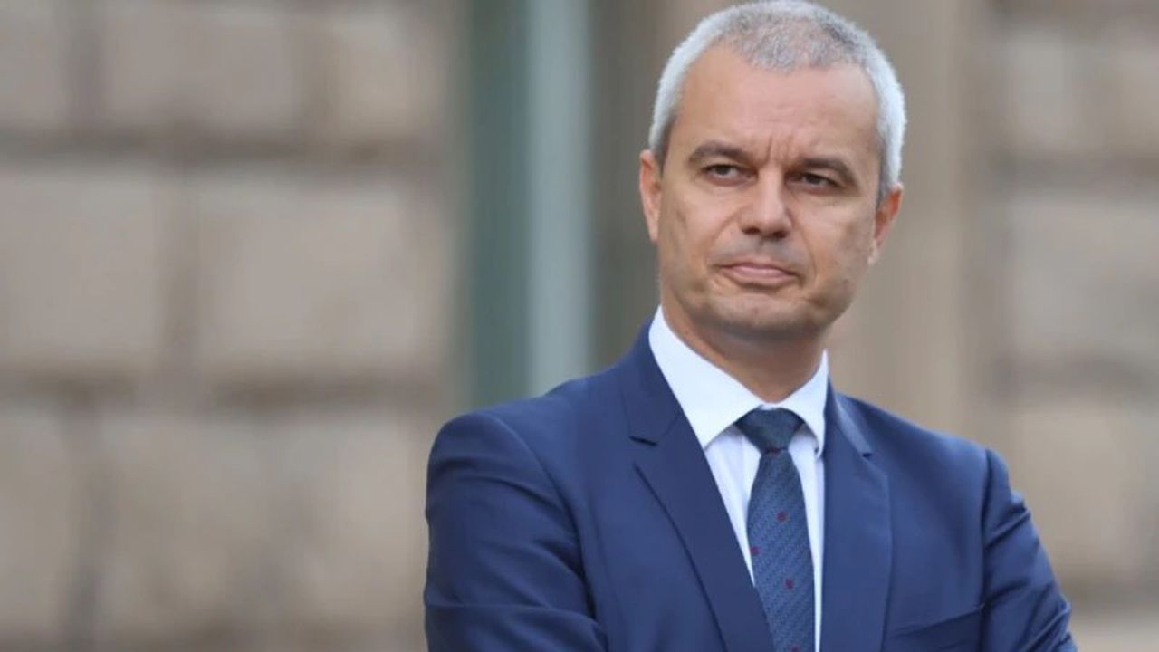 Костадин Костадинов и делегация от "Възраждане" пристигна в Москва