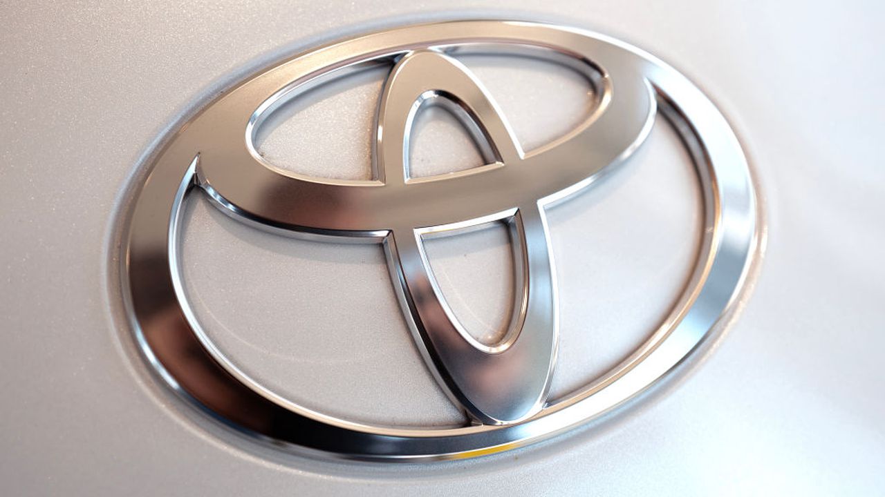 Toyota очаква спад от 1/5 от печалбата си заради митата на Тръмп