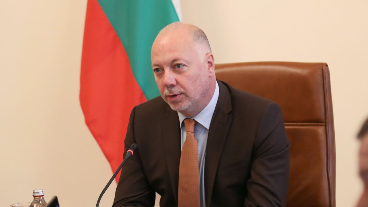 Държавата ще продава публични имоти, за да финансира изграждането на детски градини и училища