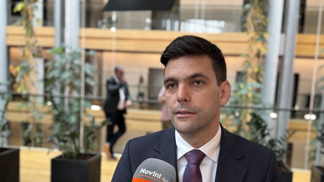 Никола Минчев за еврото: Няма основание за промяна на цените