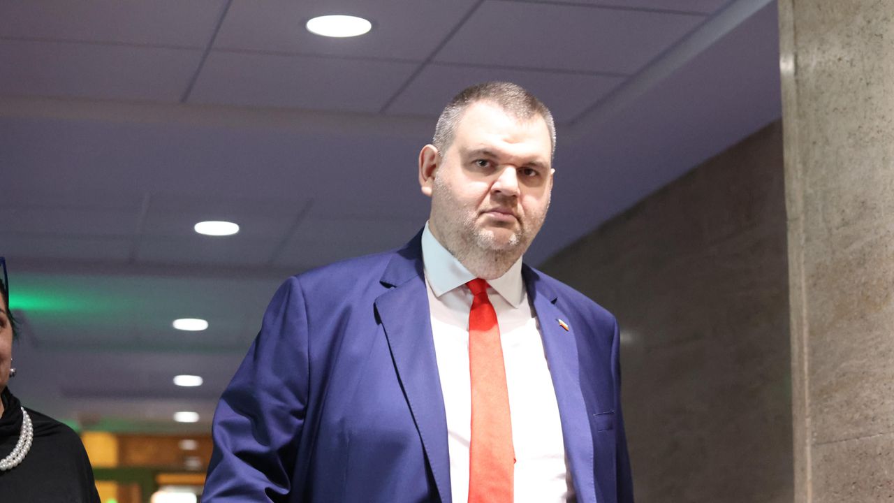 Пеевски: Искаме спешни и решителни действия за трайното разрешаване на водната криза!