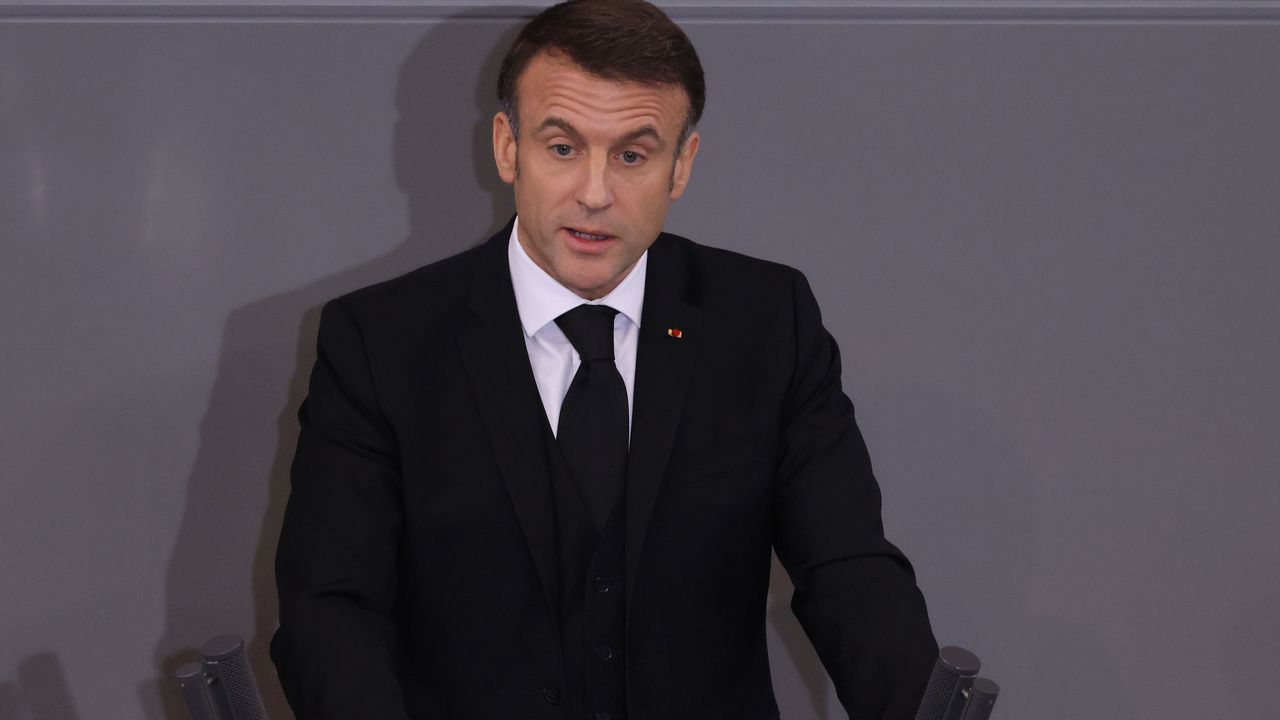 Израелски равин заплаши Еманюел Макрон