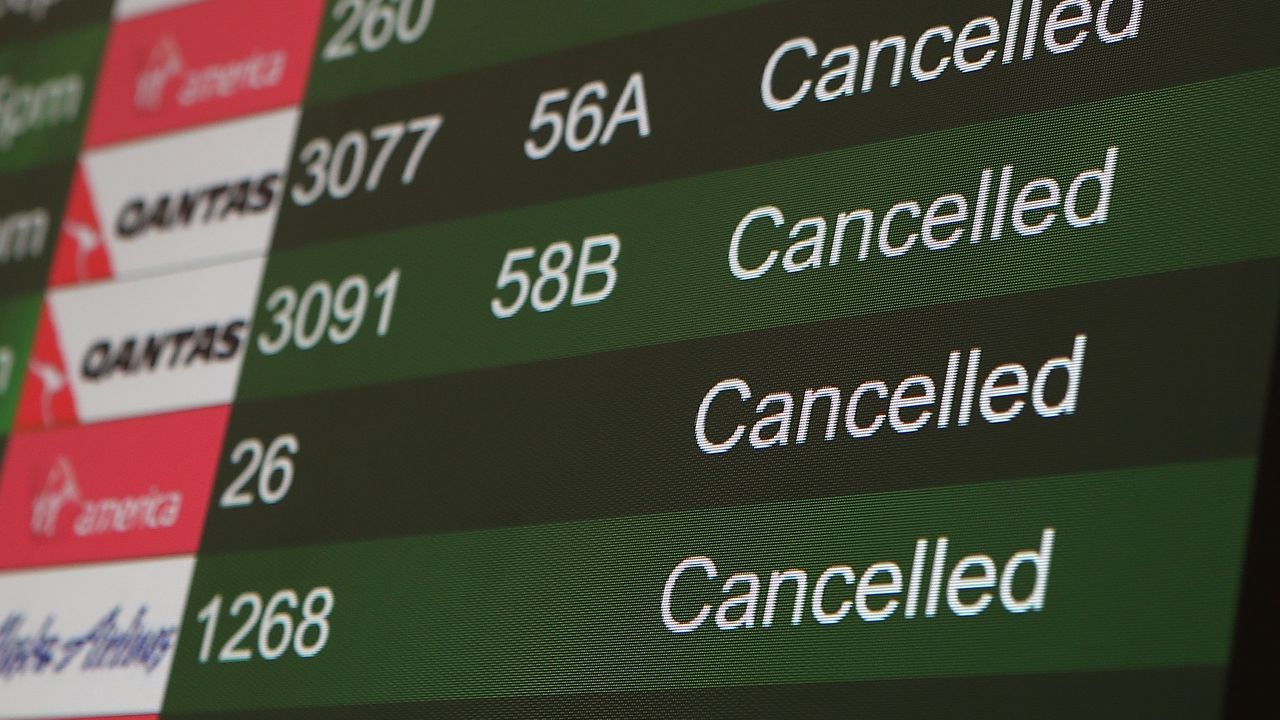 Българи не могат да излетят от Крит