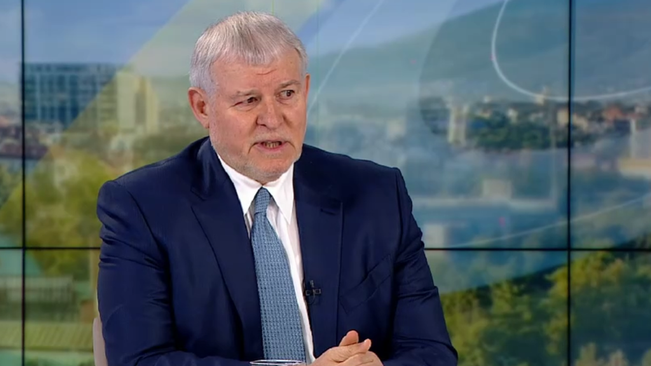 Румен Христов с предложение: Президентът да бъде ограничен да се занимава с политическа дейност след приключване на мандата му