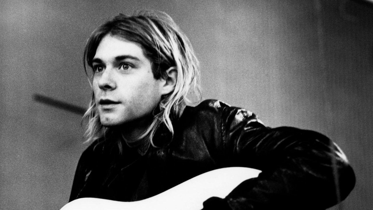 Кърт Кобейн срещу Guns N’ Roses: „diss track"- ът, който фронтменът на Nirvana пише от презрение към Аксел Роуз