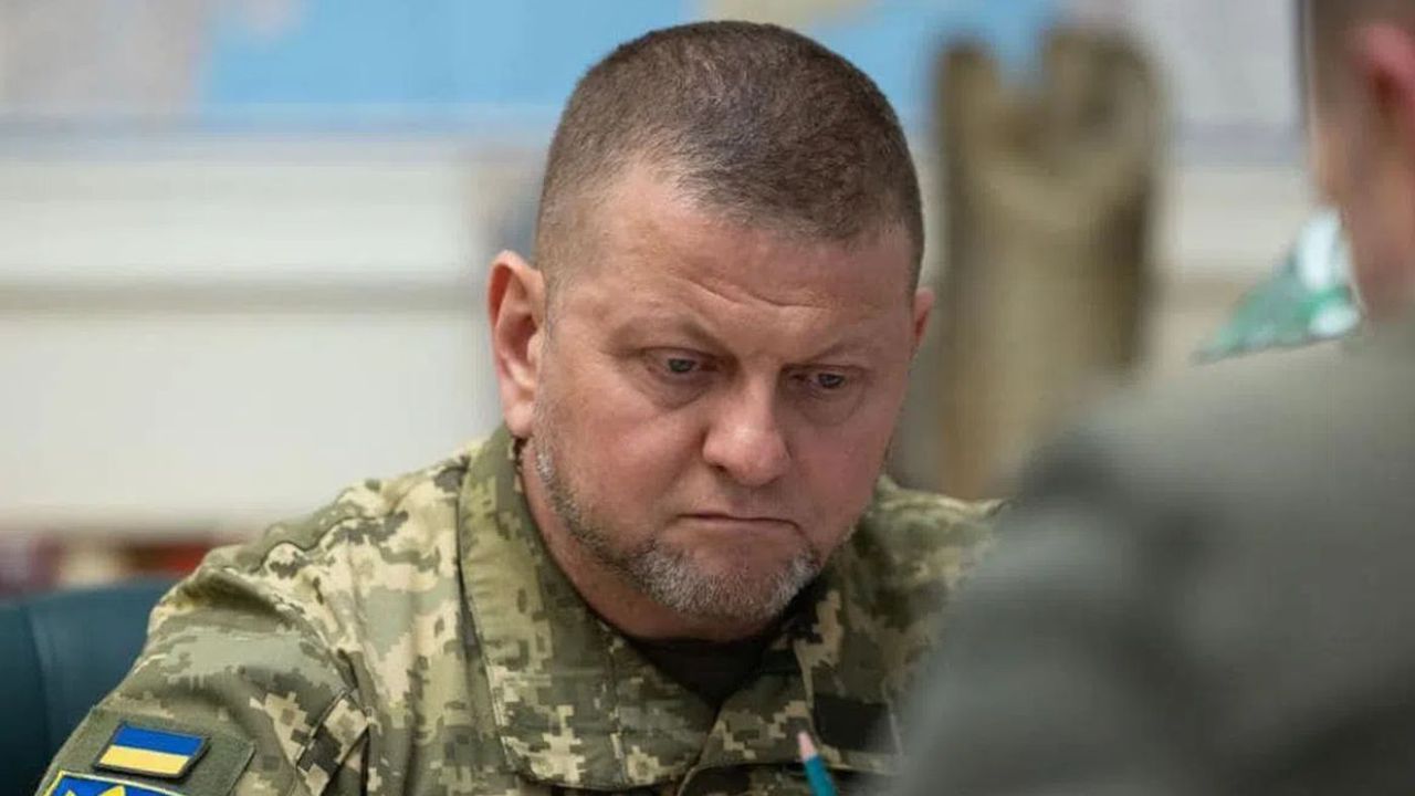 Залужни: Не създавам щабове или партии и не се подготвям за президент на Украйна