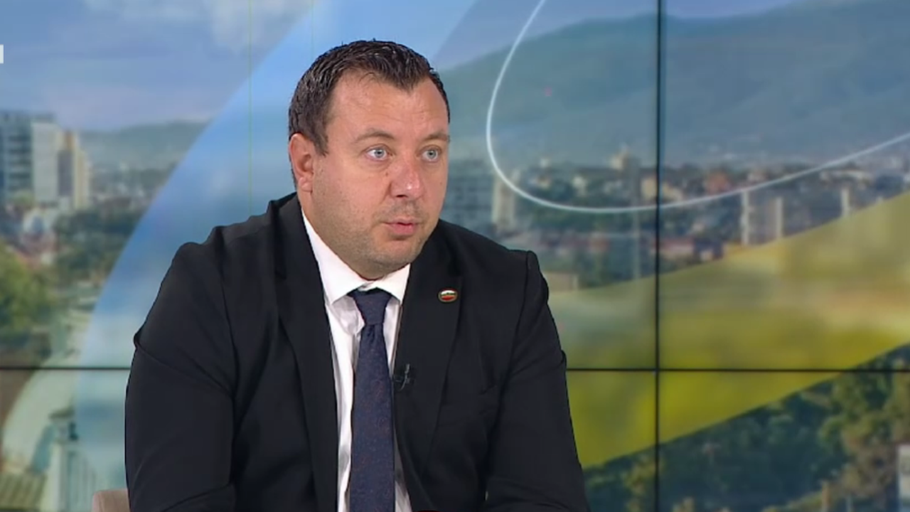 Петър Петров, "Възраждане": Институциите проспаха незаконното строителство