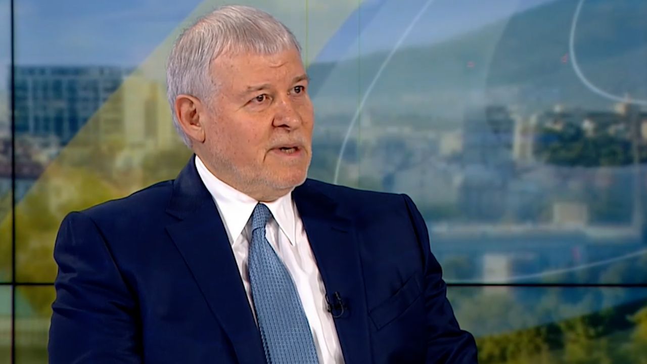 Той препоръча никой да не се меси на Йотова при