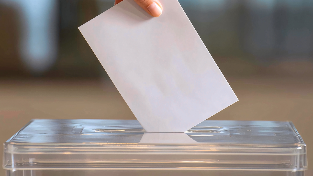 Шестима кандидати ще се борят за президентския пост в босненската Република Сръбска на предсрочни избори на 23 ноември