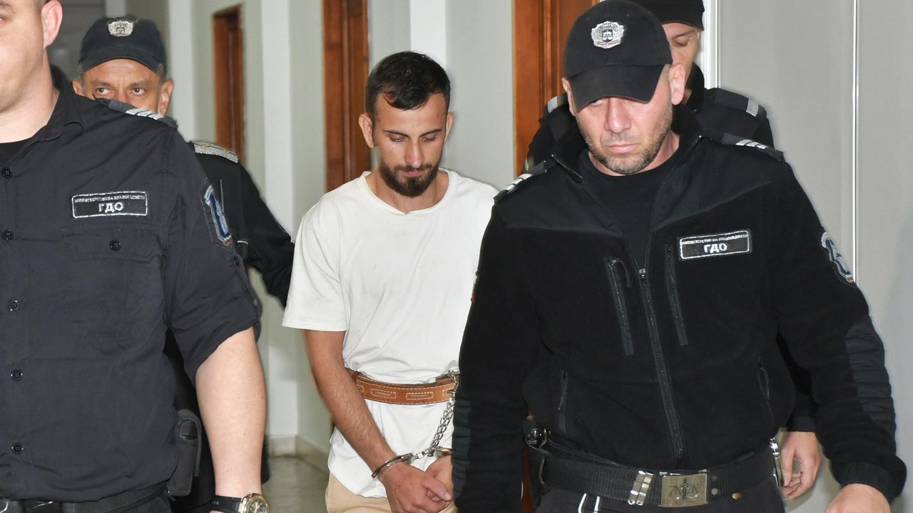 Постоянен арест за 26-годишния румънски каналджия след трагедията в езерото “Вая”, при която загинаха шестима мигранти