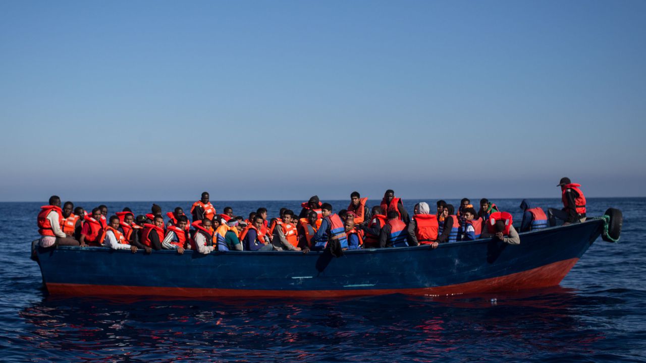 Съд спря депортирането на мигранти от Гърция