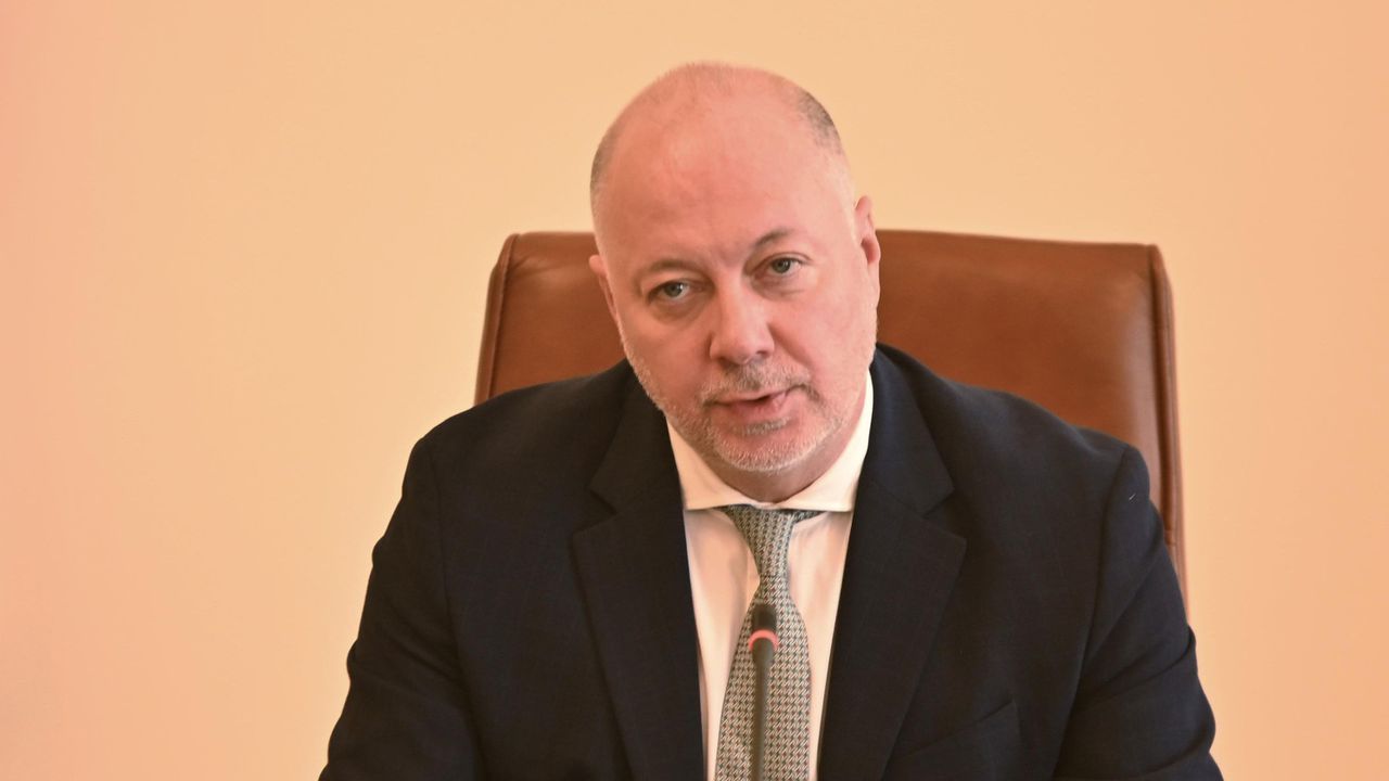 Държавата ще продава публични имоти, за да финансира изграждането на детски градини и училища