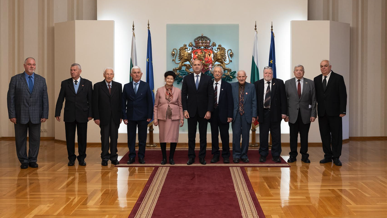 Президентът Радев се срещна с ветерани от Втората световна война