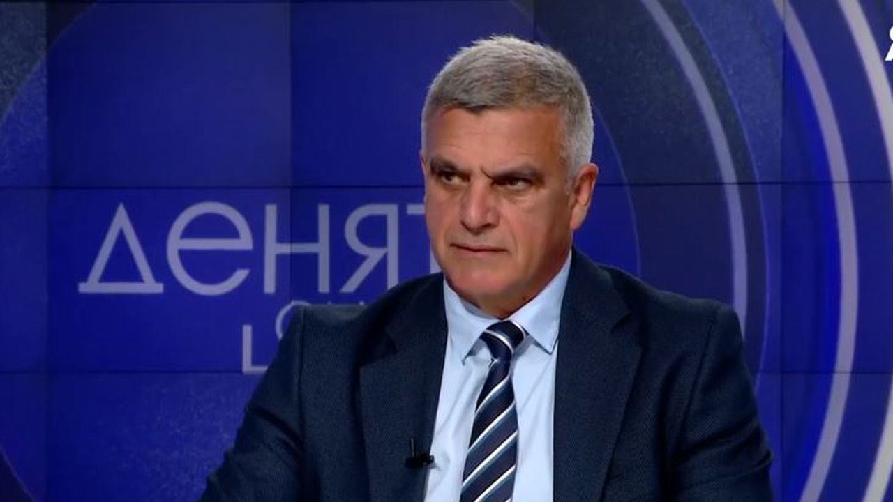 Стефан Янев за еврозоната: Хвърляме се на сляпо на база оценки на европейски чиновници