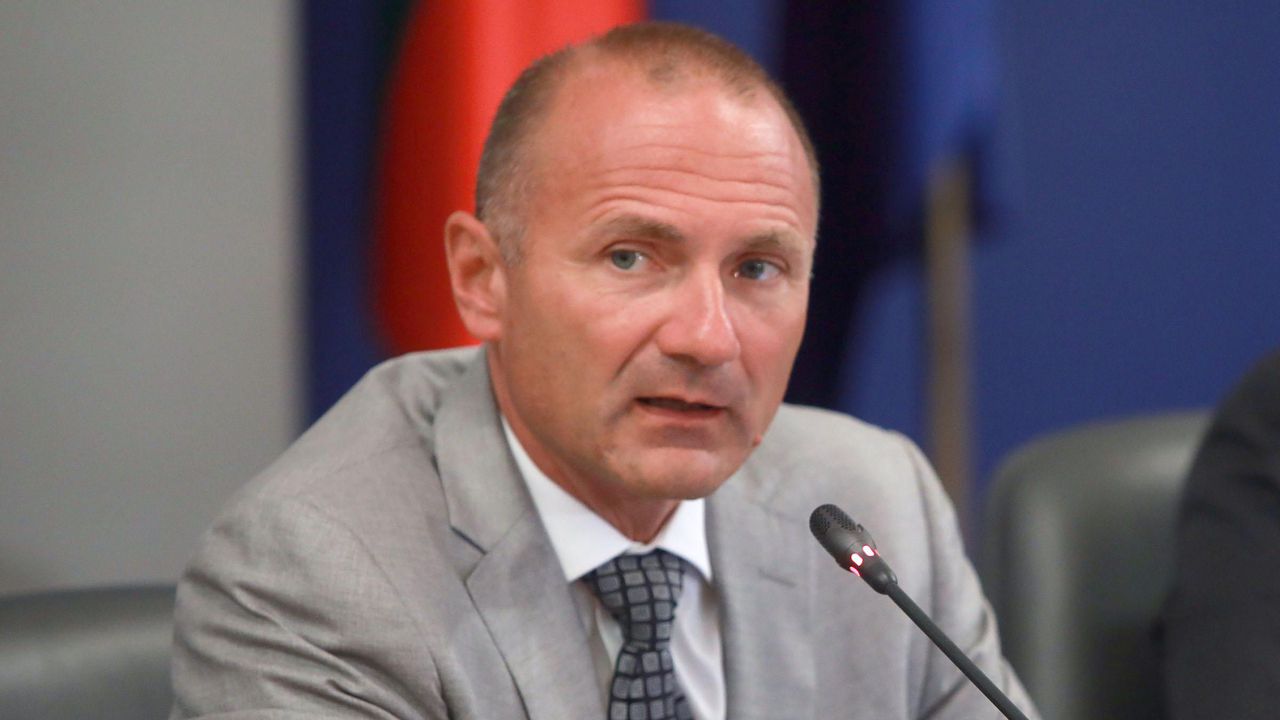 Антикорупционната комисия разпитва Росен Христов