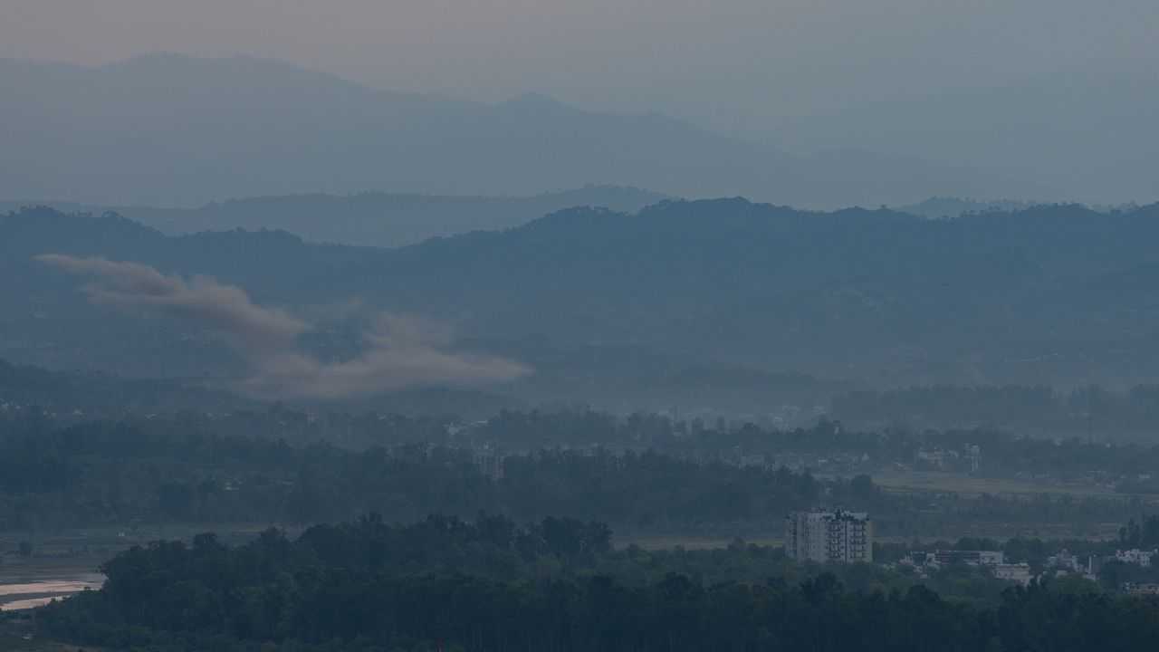 Индия е свалила пет пакистански изтребителя и един военен самолет