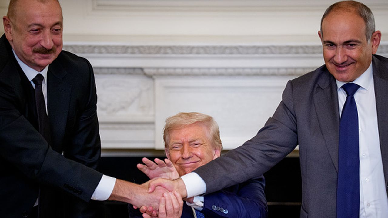 Тръмп обяви, че е помирил "завинаги" Армения и Азербайджан, те го предложиха за Нобелова награда