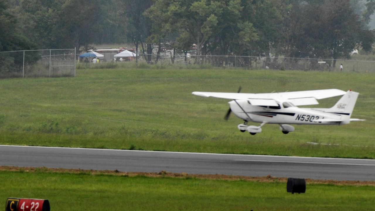 Малък самолет се разби в Румъния, има жертви