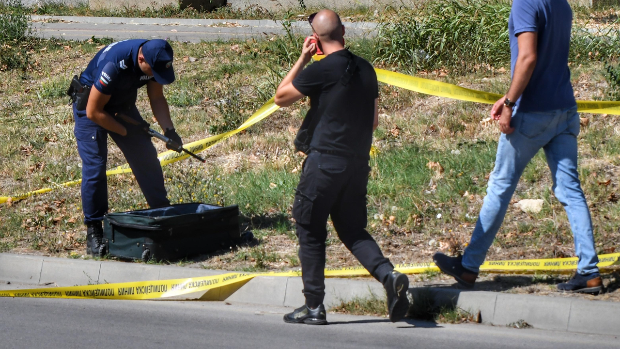 Изоставен куфар се появи във Варна, подготвят контролиран взрив