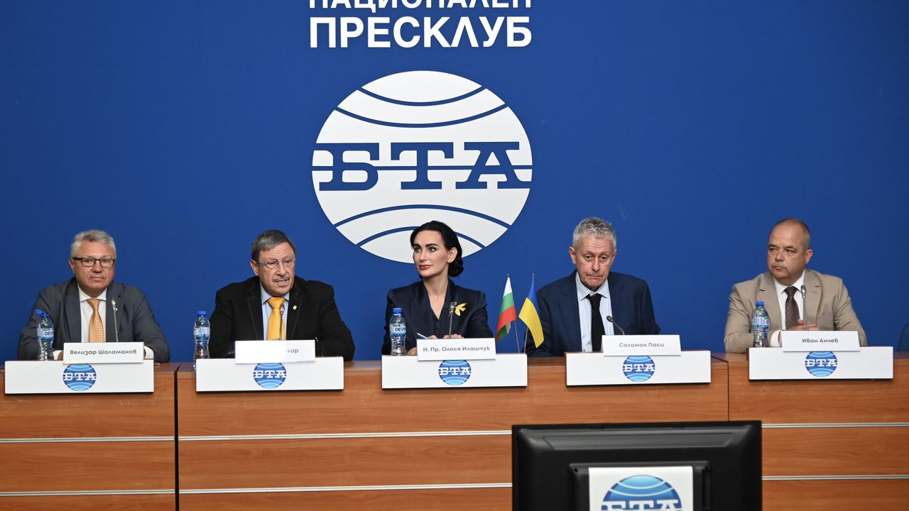 Свидетели сме, че покрай активните и неуморими усилия за мирен