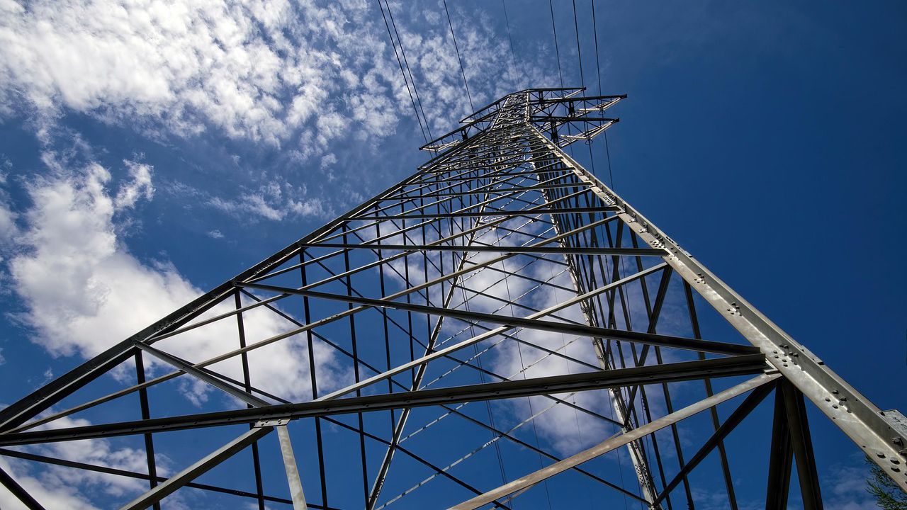 С 2% поскъпва токът за бизнеса утре