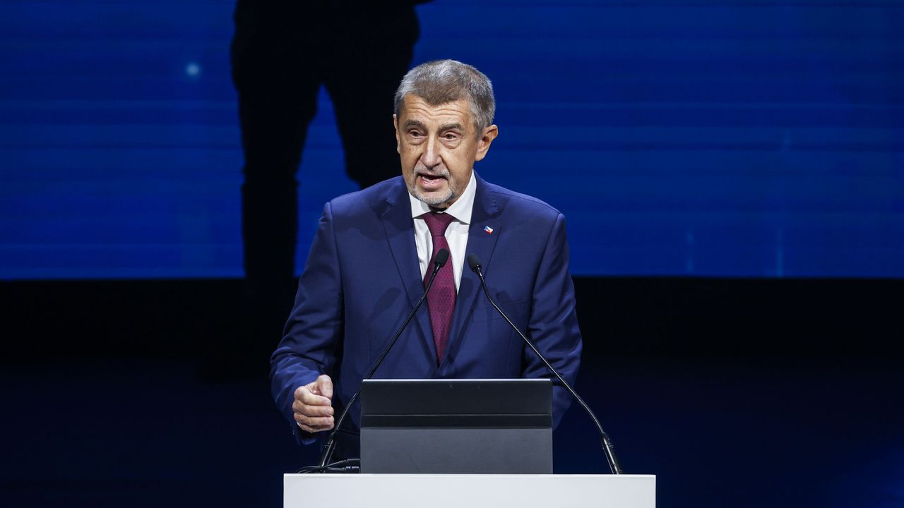 Кандидатът за премиер на Чехия Бабиш е разговарял със Зеленски