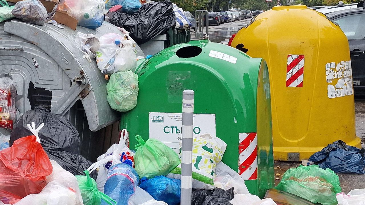 "Екобулпак": Обслужването на цветните контейнери в 16-те района на София ще бъде възстановено от утре по график