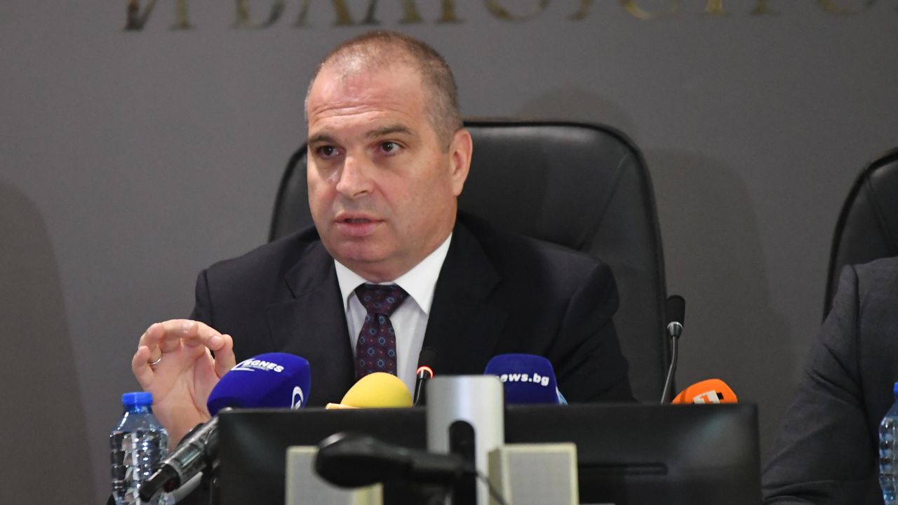 Гроздан Караджов: Късно е либе за китка