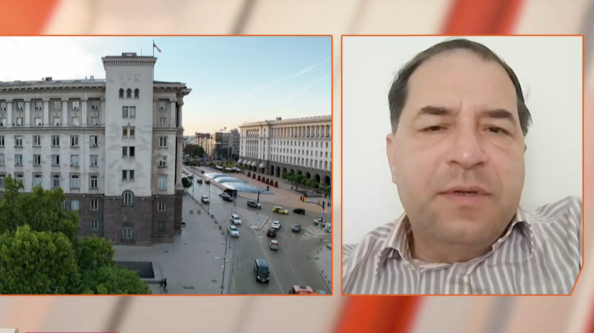 Доц. Борислав Цеков: Предложението на Радев за референдум за еврото е противоконституционно