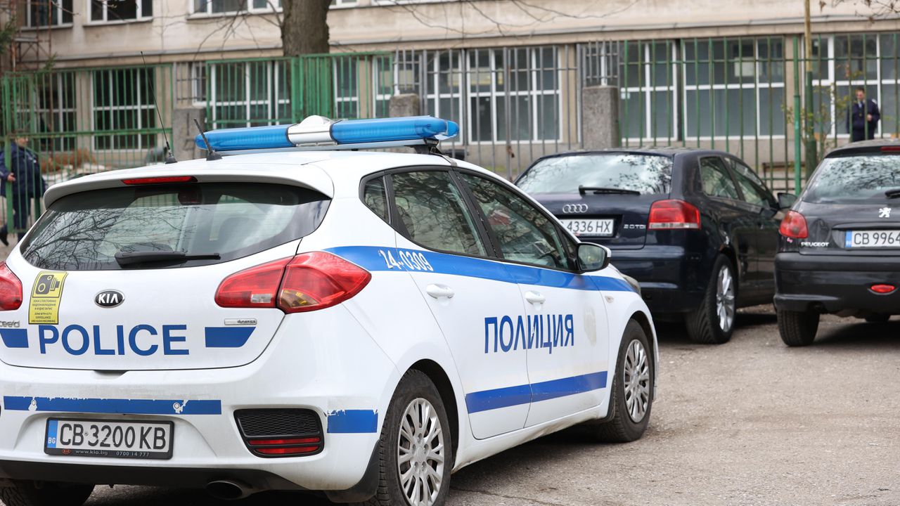 Властите заловиха трима, опитали да отмъкнат близо 230 хил. лева от „Български пощи“