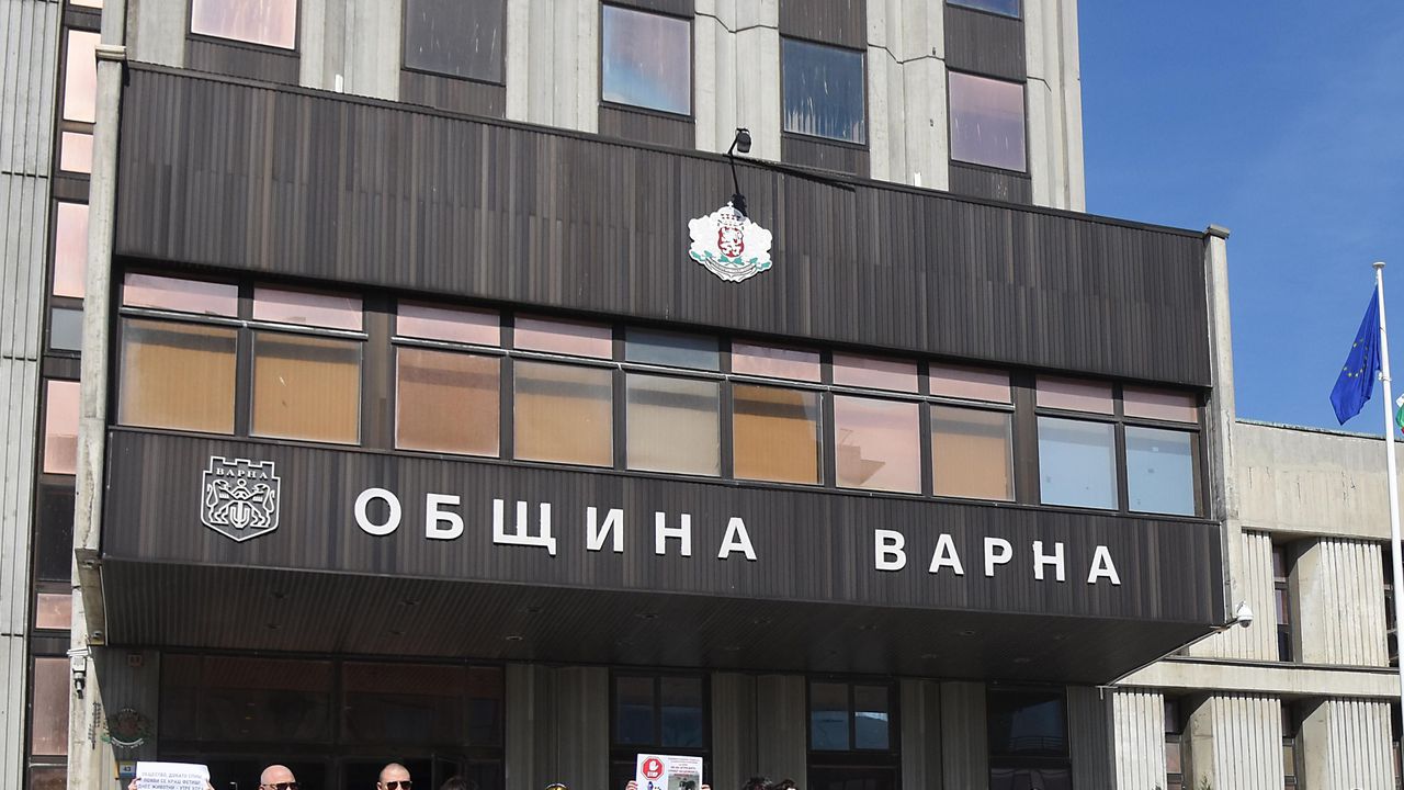 Продължава разследването срещу варненския кмет Благомир Коцев и останалите задържани