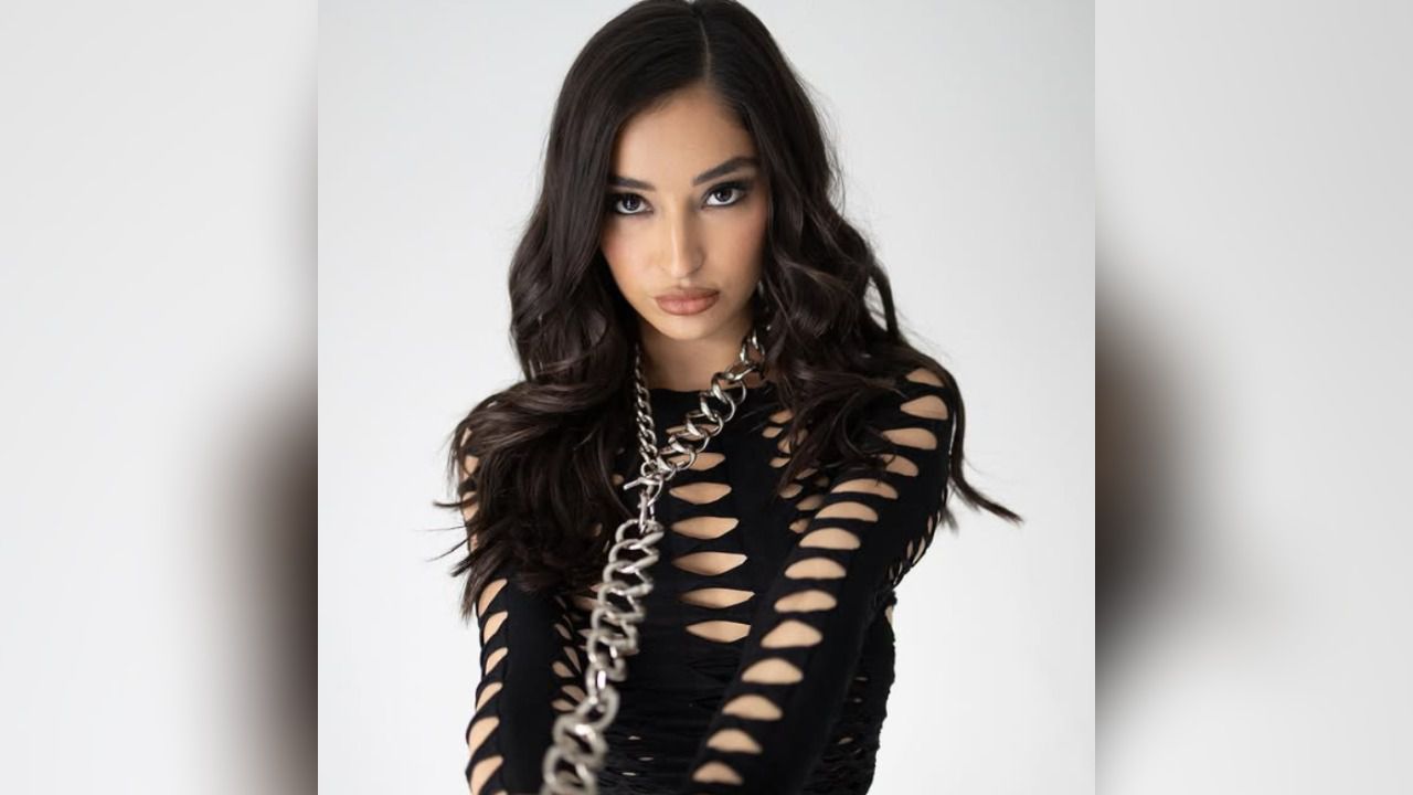 Бившата звезда от филми за възрастни Емили Уилис остава в