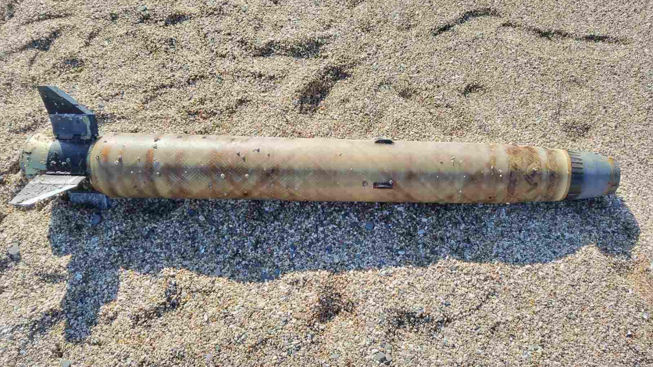 Спецекип от ВМС унищожи боеприпас, открит в района на плаж "Велека"