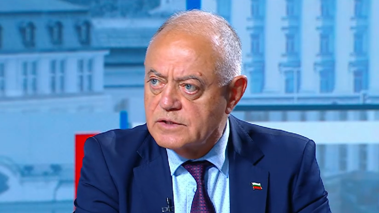 Ген. Атанас Атанасов за случая в Русе: Невинни няма. Има агресия от страна на младежите, но тя е провокирана