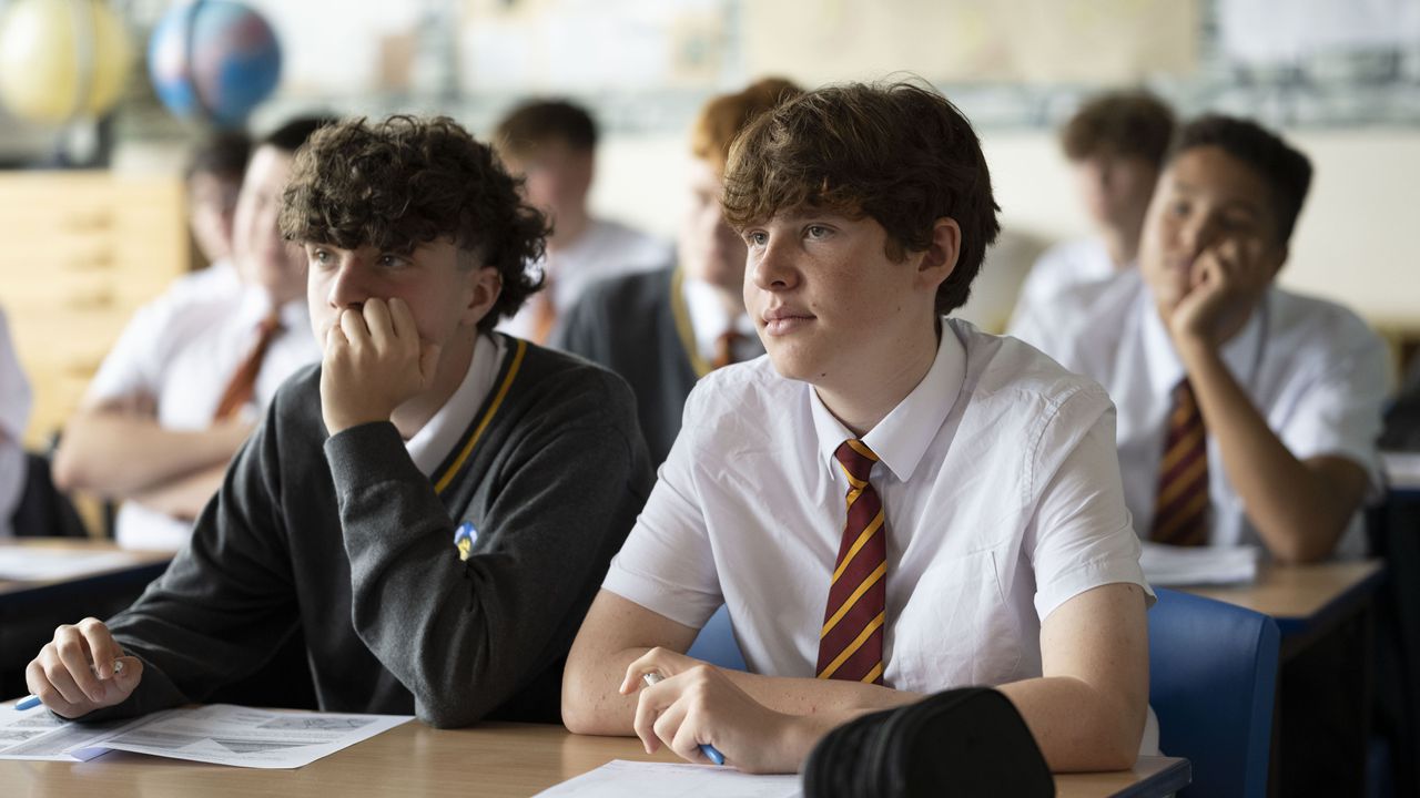 Ирина Манушева: Санкциите и наказанията отблъскват учениците от училището