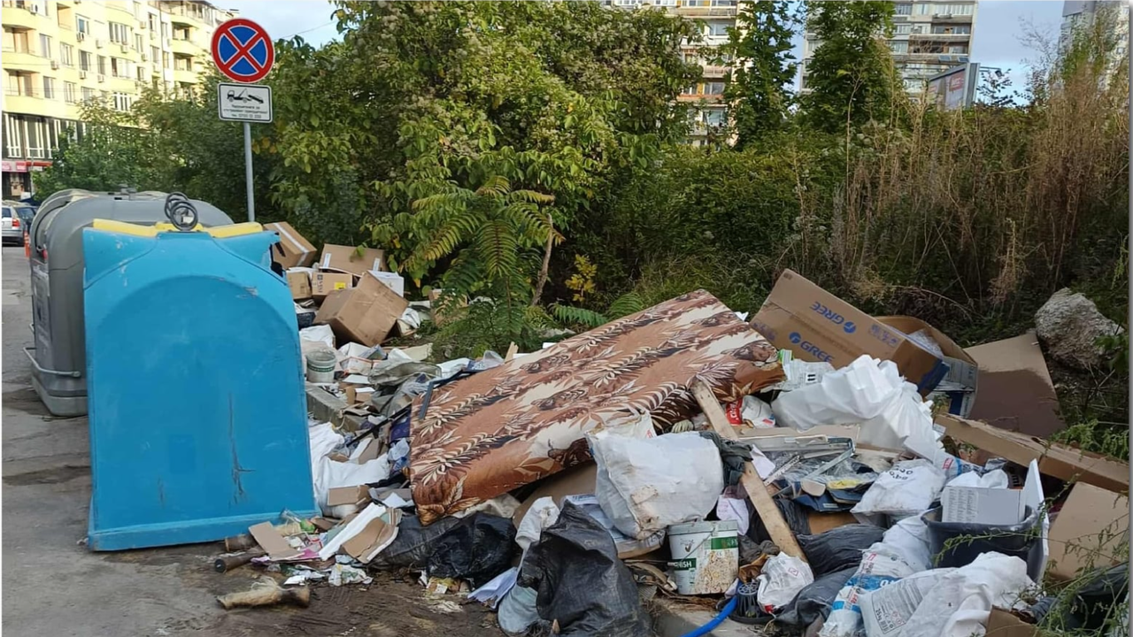 Граждани се оплакват от струпване на отпадъци и в части на район "Студентски"