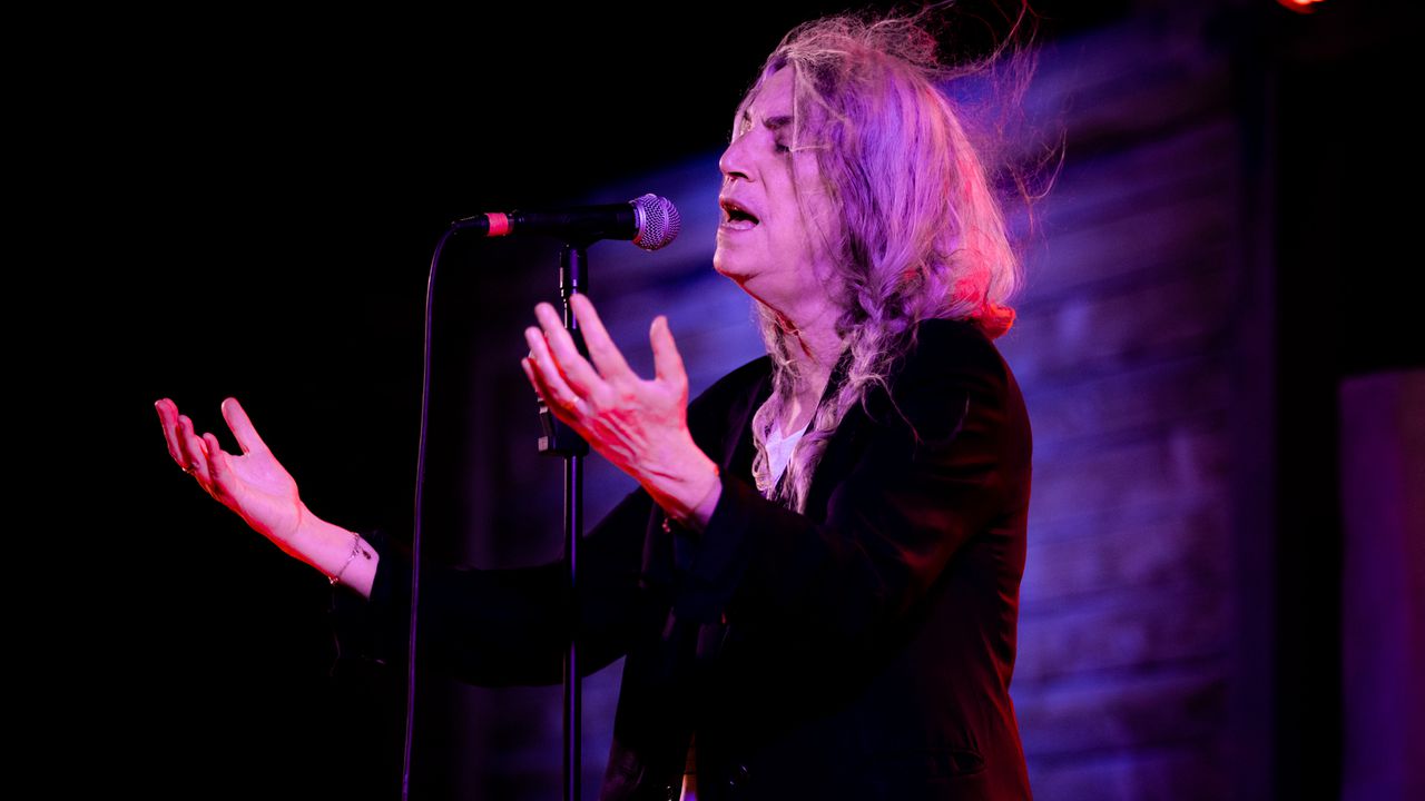 Как Пати Смит се превърна в текстописеца, от когото светът се нуждаеше