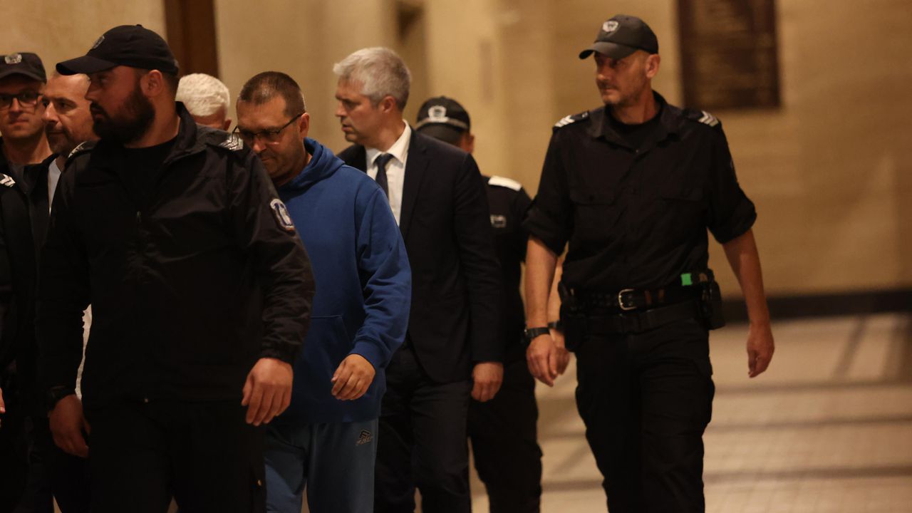 Съдът излезе на съвещание по мярката за неотклонение на Благомир Коцев