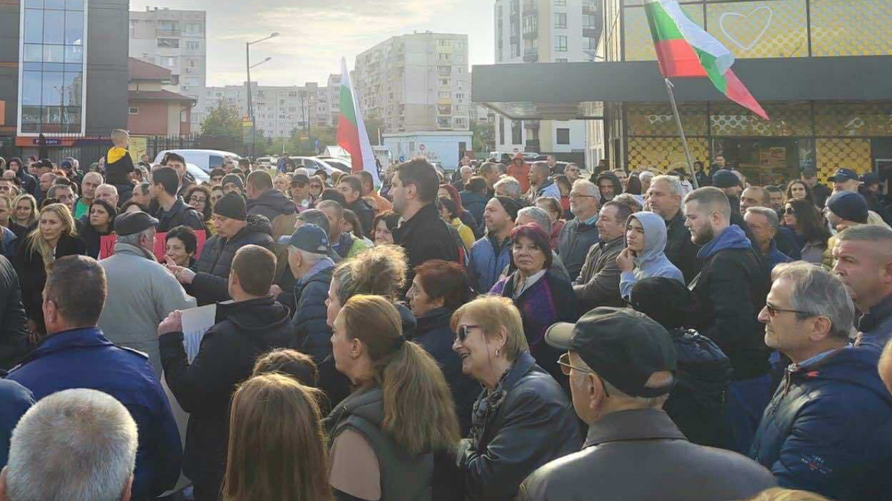 Протести в „Надежда“ и „Връбница“ след предложението за настаняне на ромски семейства на терен до метрото