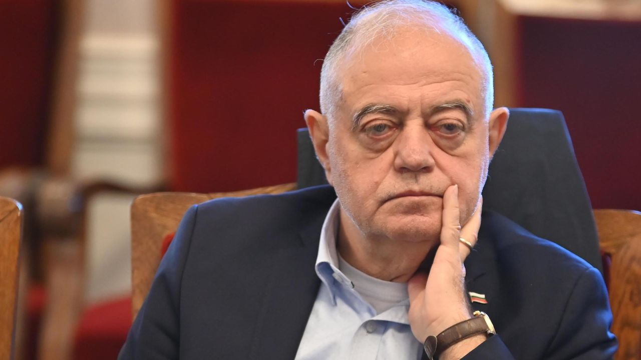 Атанас Атанасов: В бюджета за 2026 година има нереалистични приходи и раздути разходи