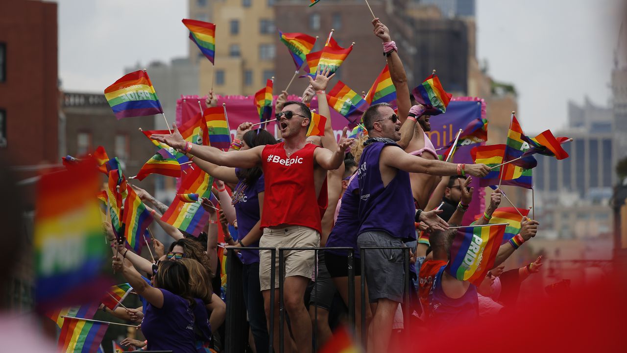 Върховният съд на САЩ отказа да преразгледа правото на еднополовите бракове