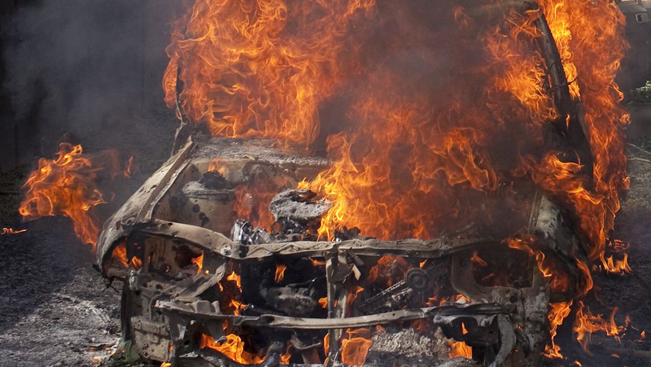 Най-малко осем загинали при експлозията на автомобил в Ню Делхи