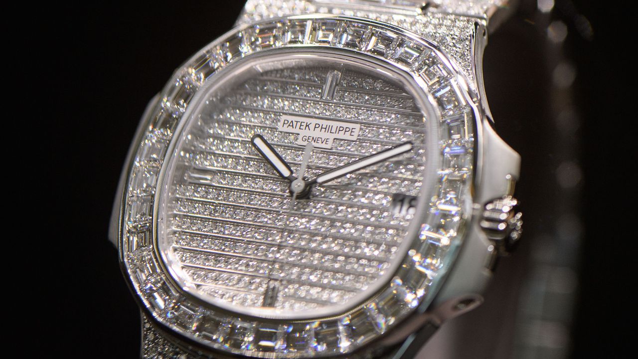 „Патек Филип“ подобри собствения си рекорд за най-скъп ръчен часовник, продаден на търг