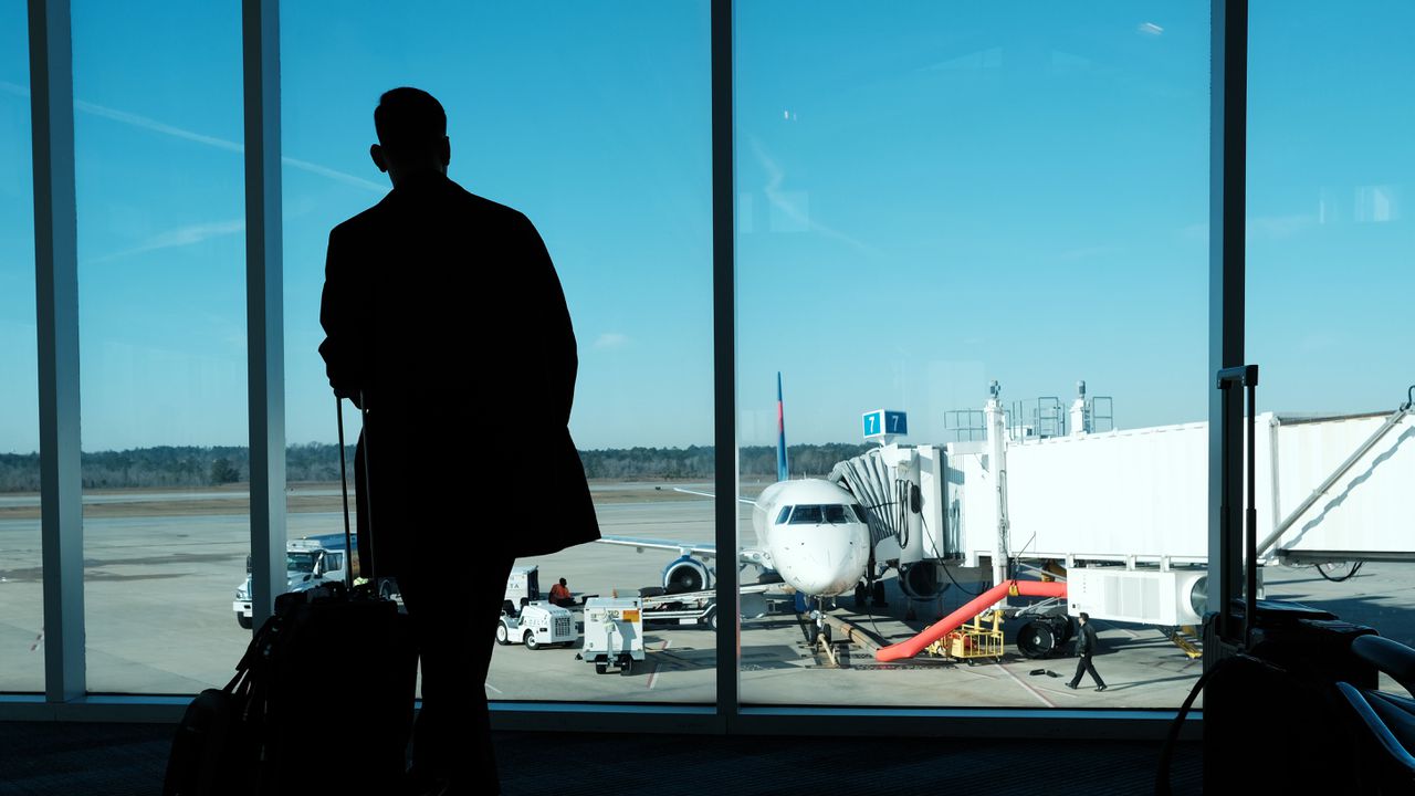 Възобновяват се нормалните разписания на полетите в САЩ