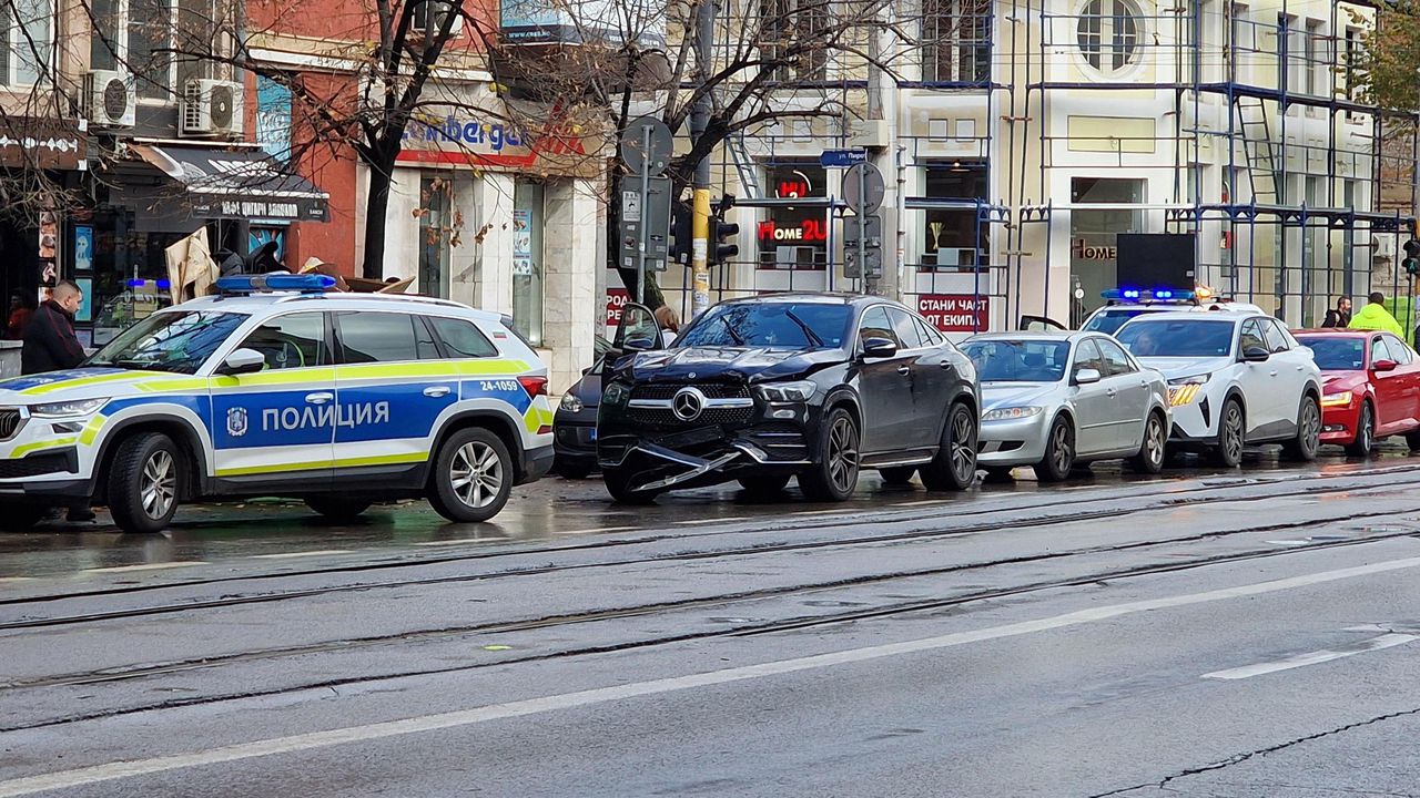 Верижна катастрофа в центъра на София