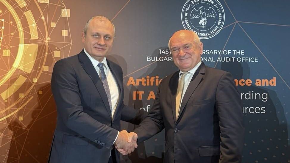 Министър Мундров: Основният ни приоритет е защитата на данните, с които изкуственият интелект се обучава
