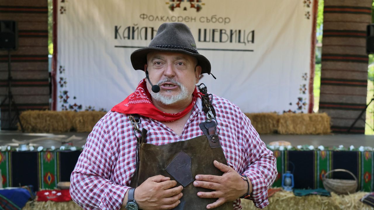 Готвачът каза, че освен баницата, има и специална изненада за